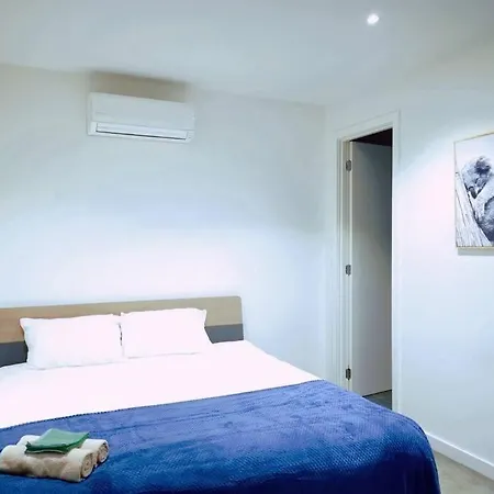 Melbourne Airport Area 3Bedroom House Strathmore Heights Exterior photo